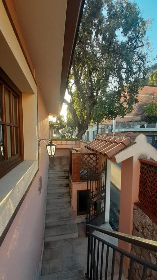 Апартаменты Casa Guardavaglia Таормина Экстерьер фото